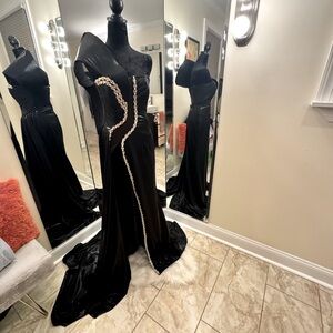 Black Dress (Custom Made)